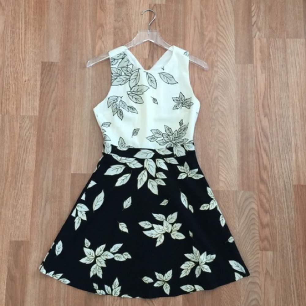 NEW Black and Cream Leaf Printed Flare Dress